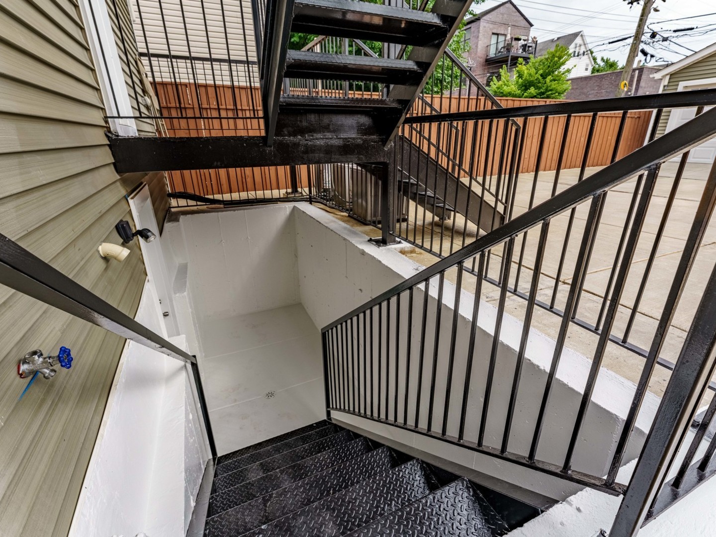 3517 W Diversey Avenue Property Photo 35