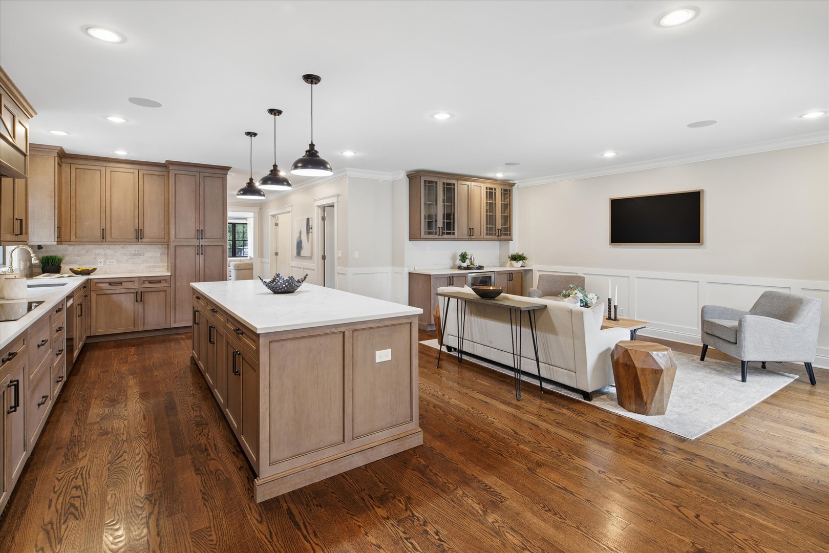 4412 W Bryn Mawr Avenue Property Photo 11