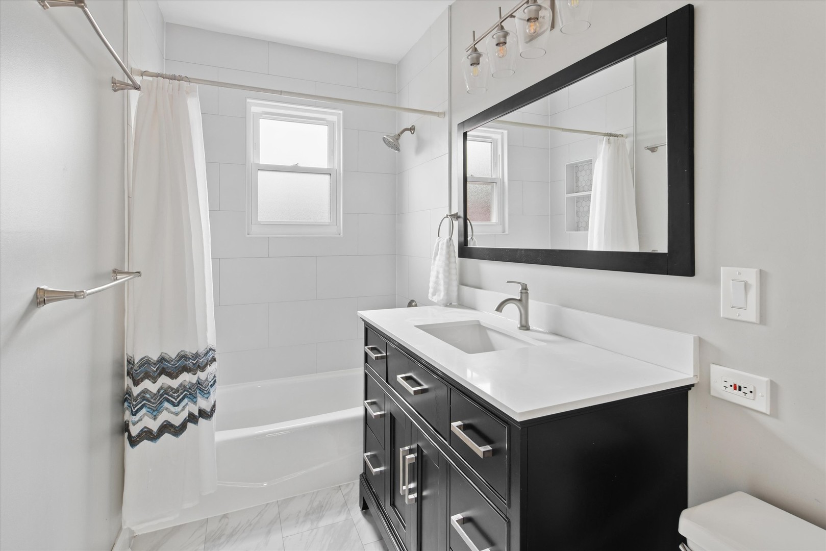 4412 W Bryn Mawr Avenue Property Photo 29