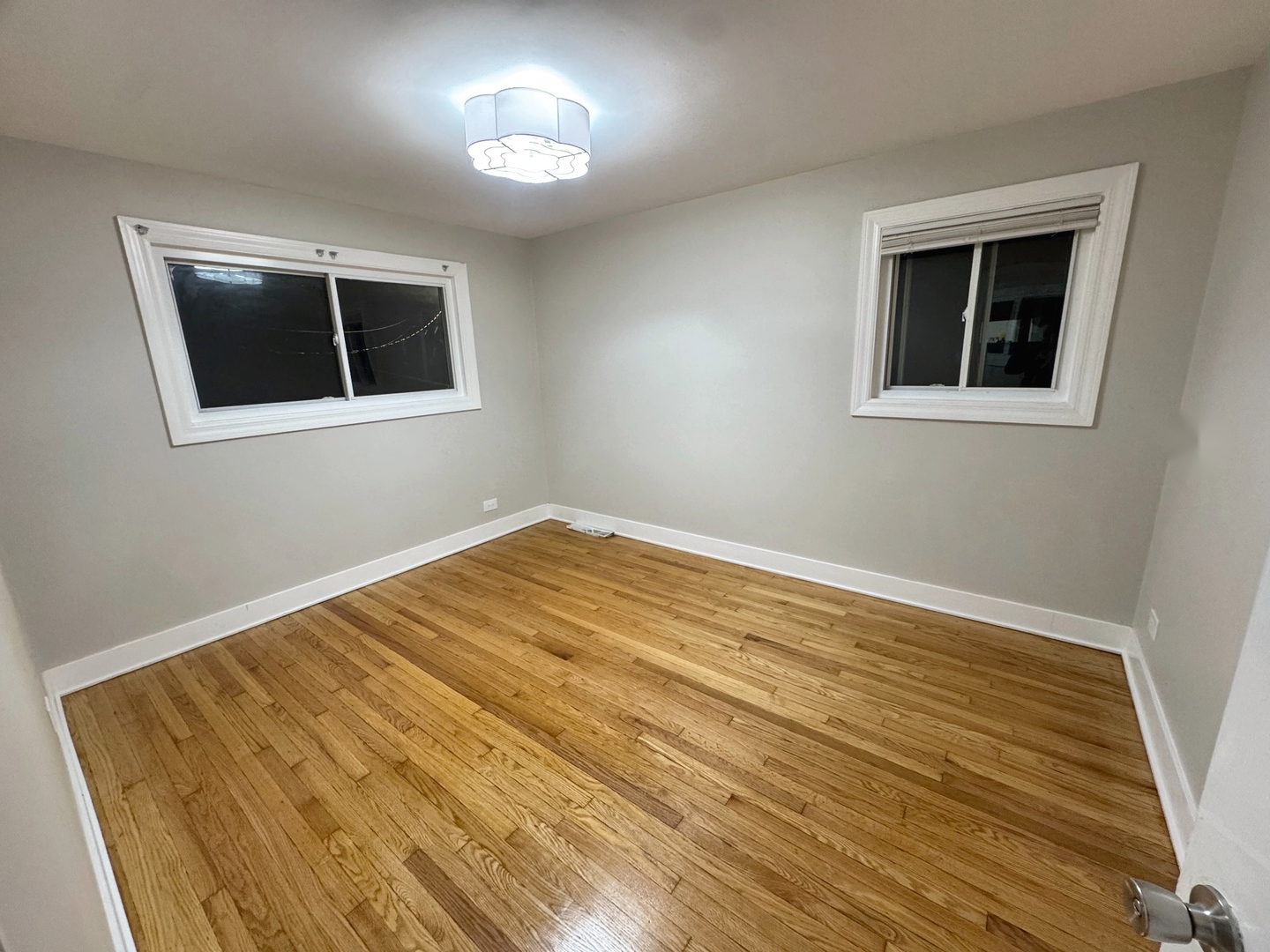 14635 Woodlawn Avenue Property Photo 11