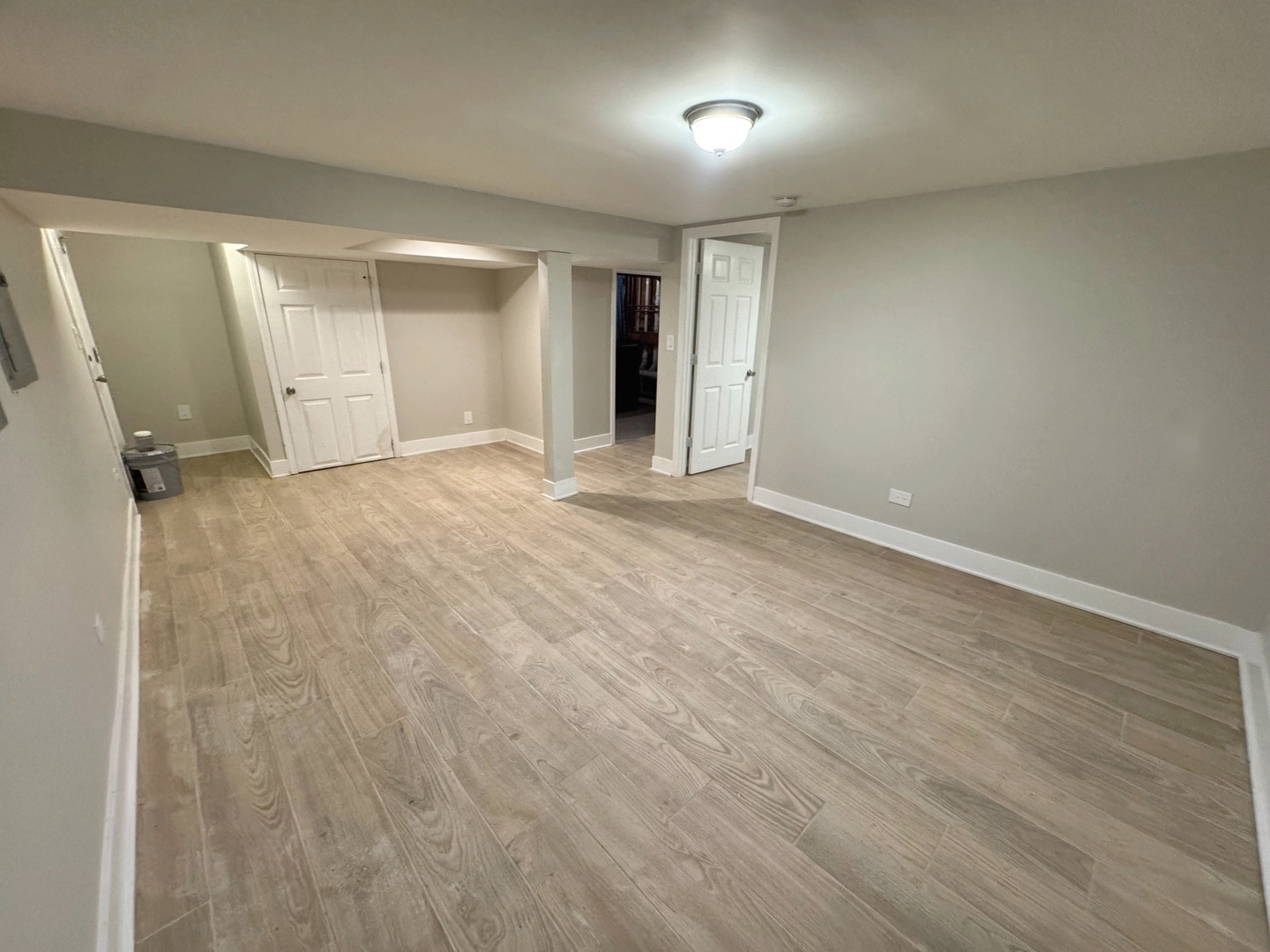 14635 Woodlawn Avenue Property Photo 17