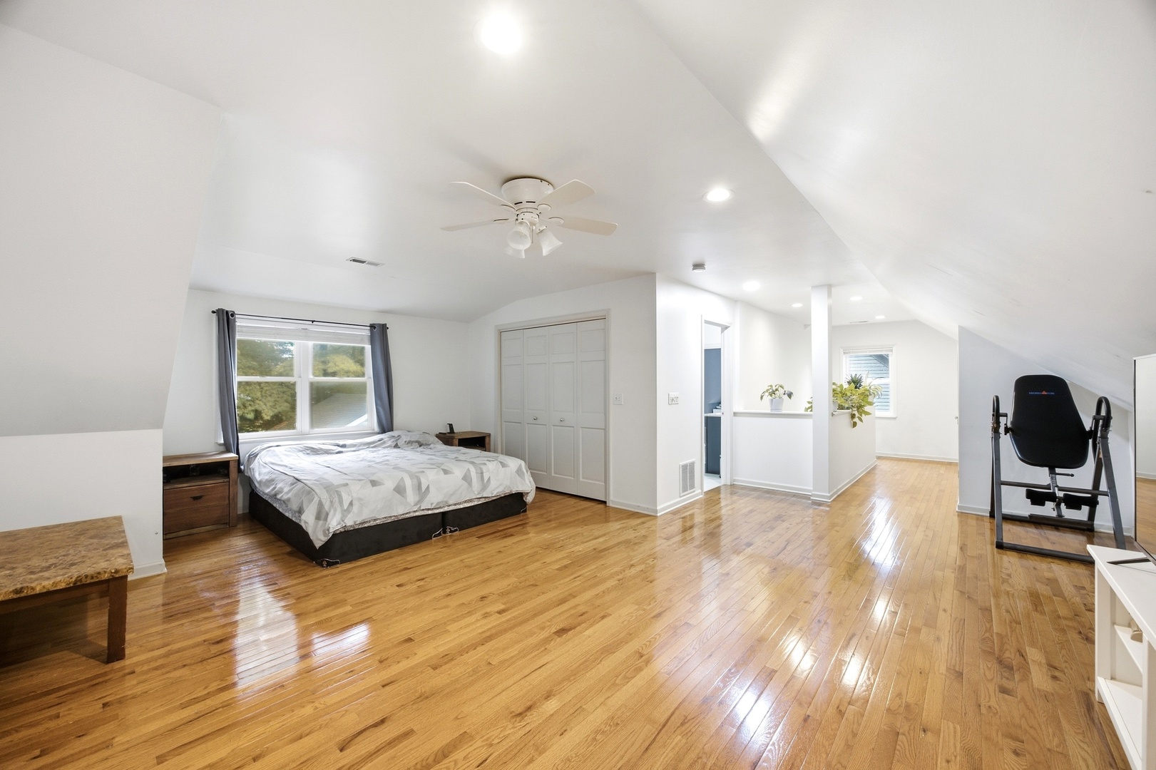 389 N Commonwealth Avenue Property Photo 21