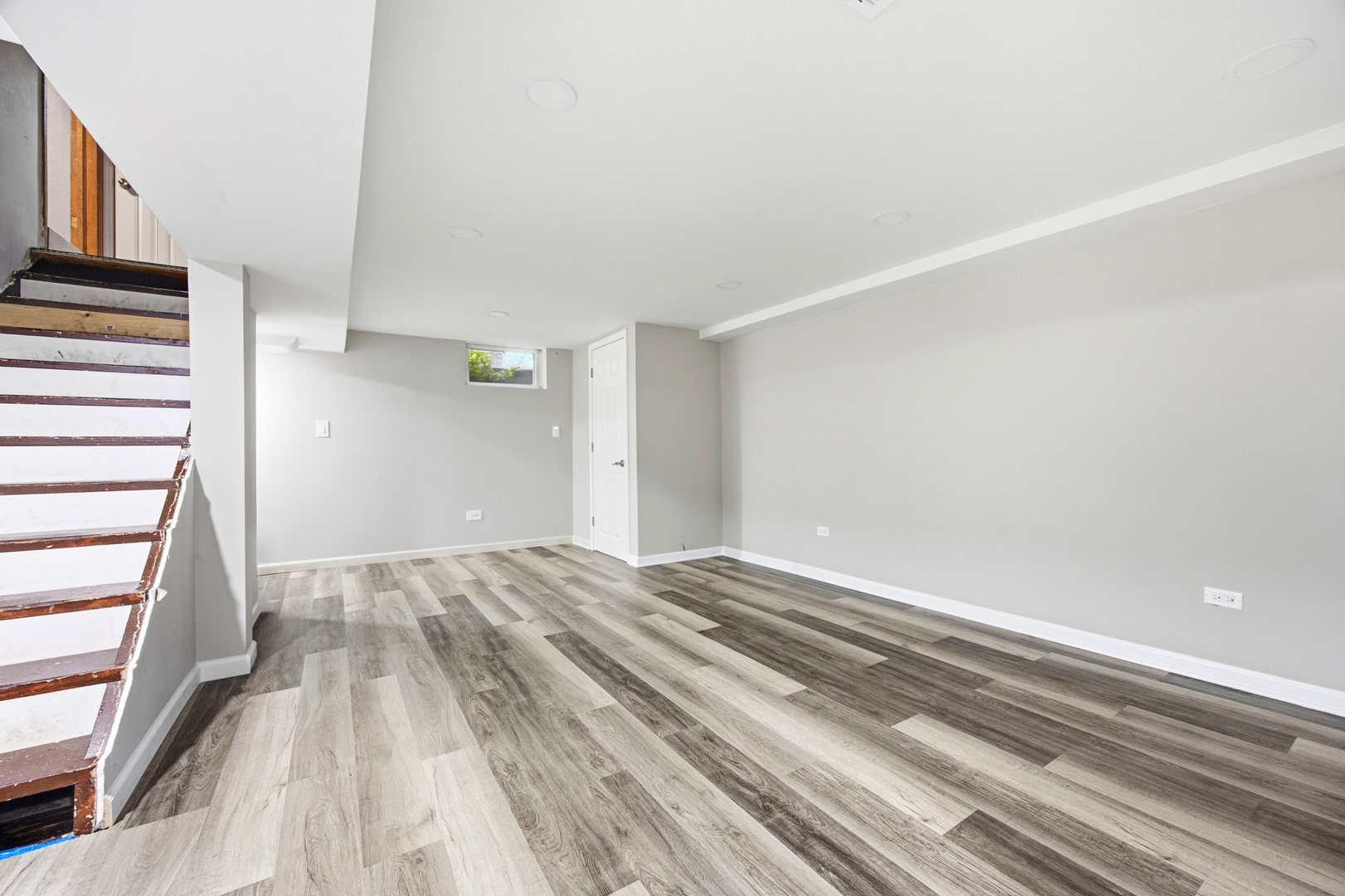 389 N Commonwealth Avenue Property Photo 31