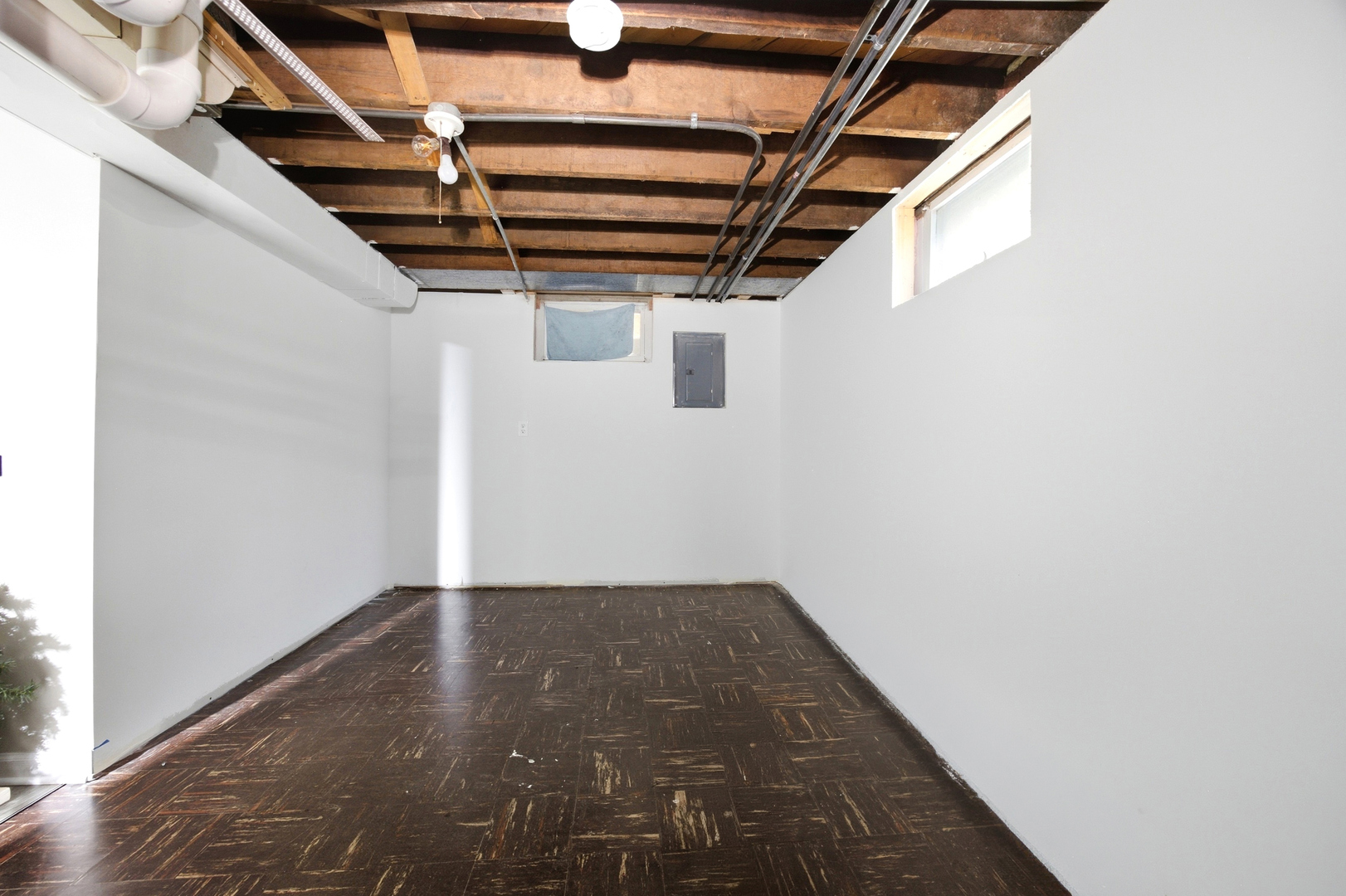 389 N Commonwealth Avenue Property Photo 33