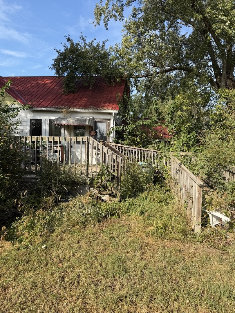 8141 E Tamaroa Road Property Photo 3