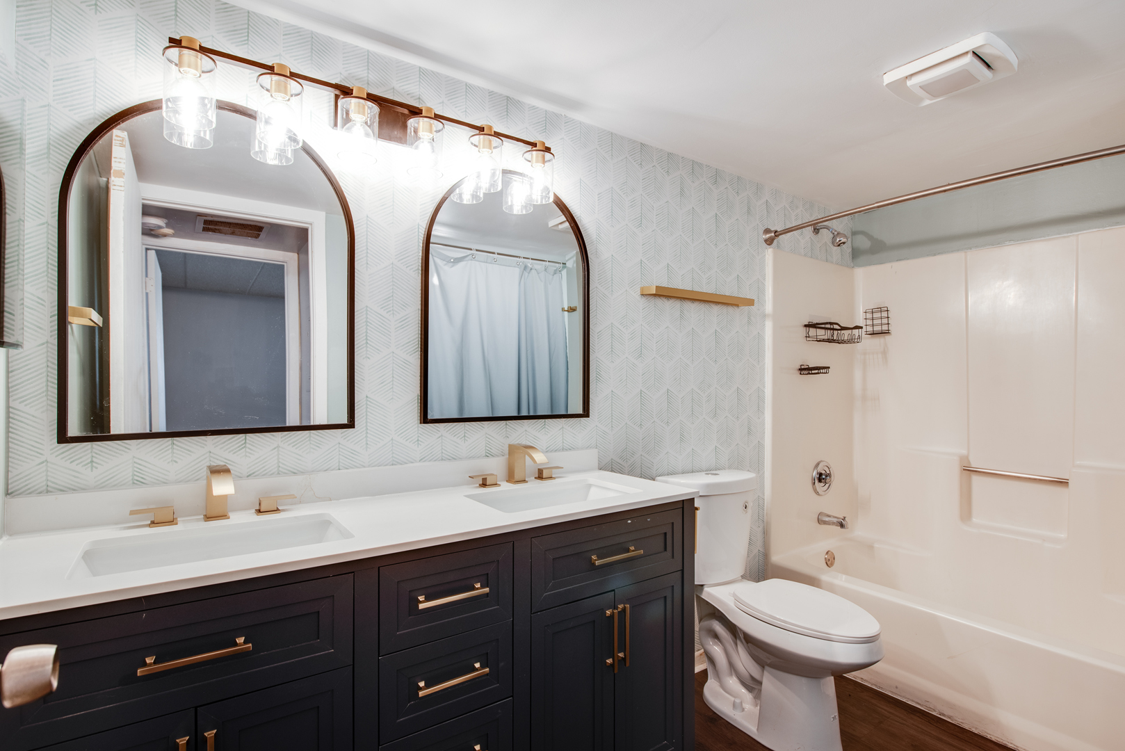 1486 W Jefferson Avenue D Property Photo 6