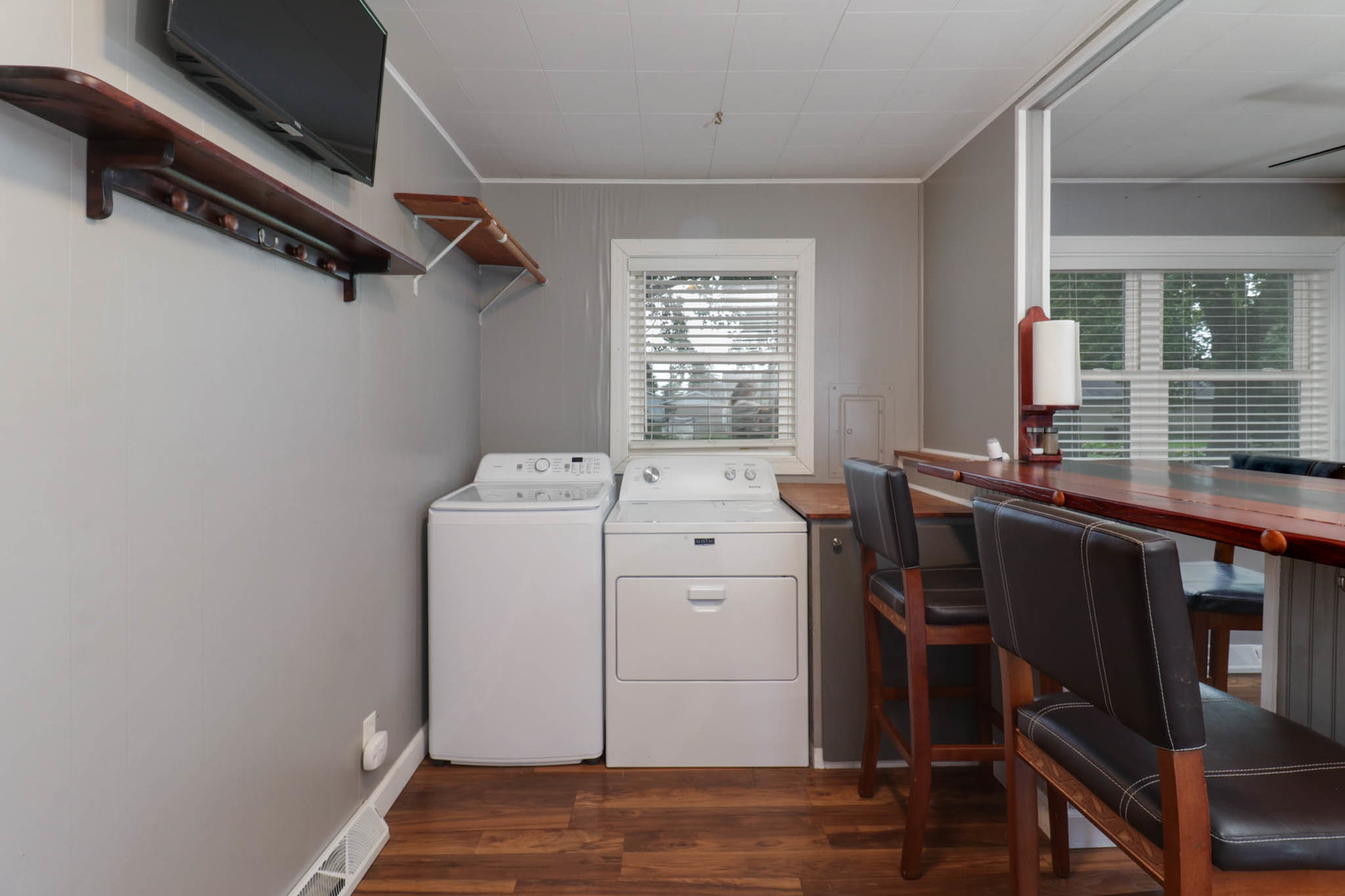 506 E Fifer Street Property Photo 9
