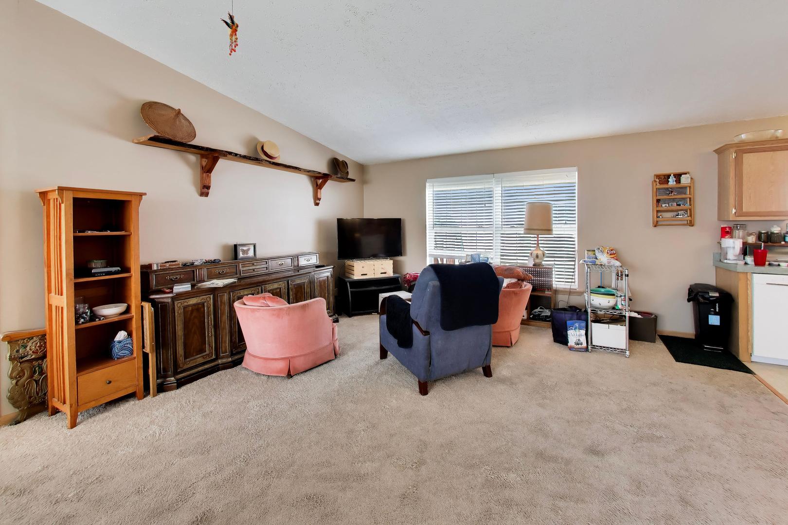 315 3rd Street Property Photo 5
