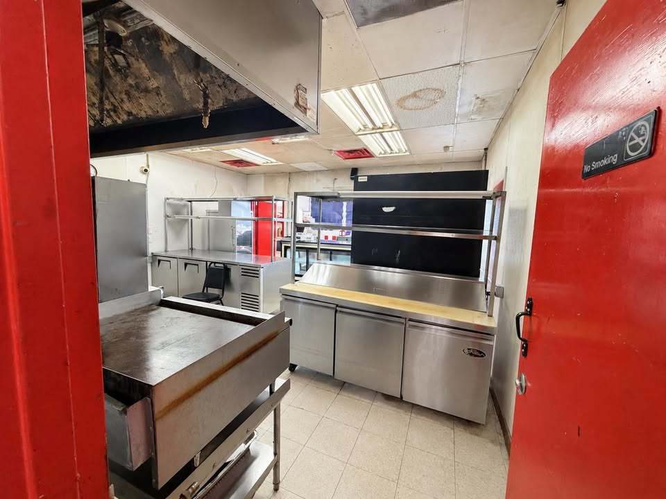9305 S Halsted Street Property Photo 7