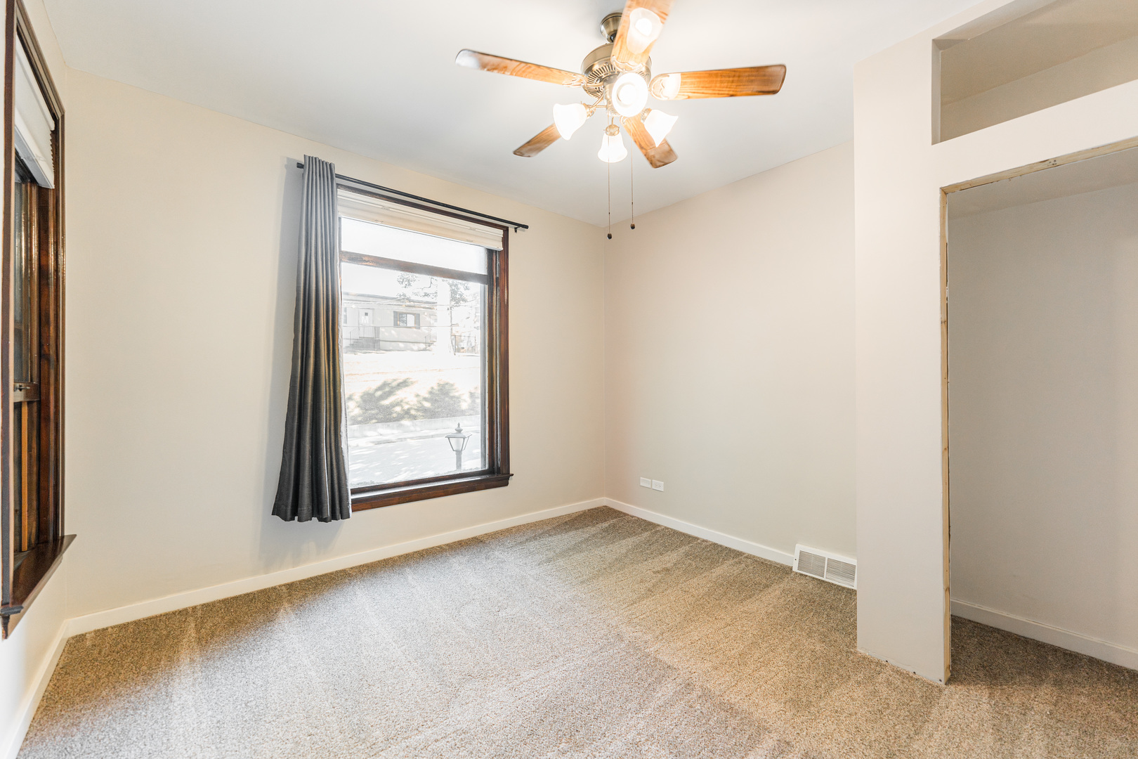 113 Elm Street B Property Photo 16