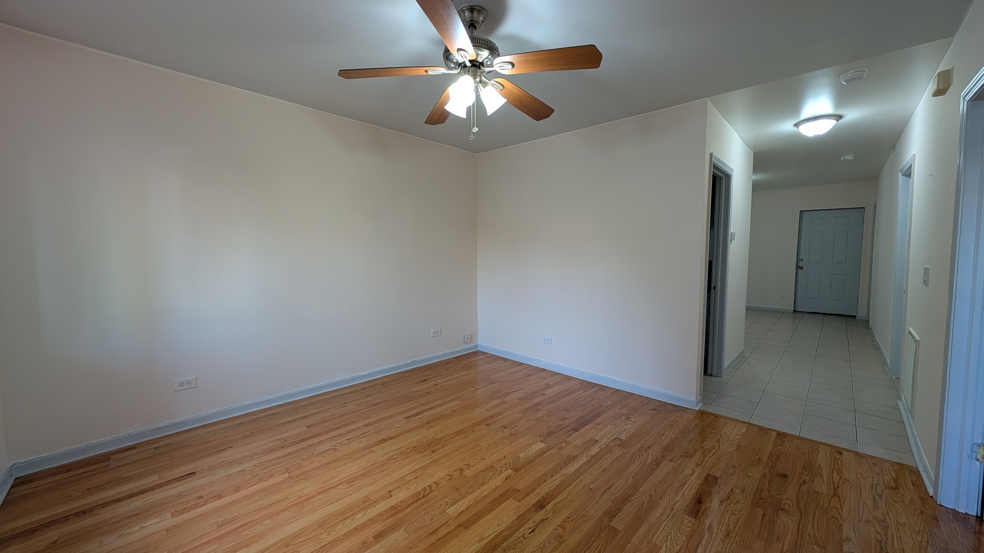2441 W 46th Street 1 Property Photo 3