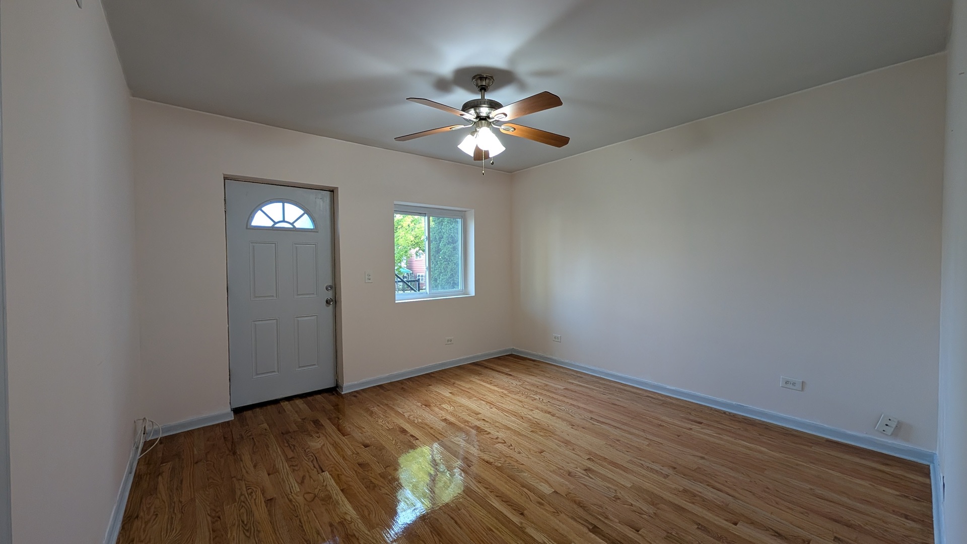 2441 W 46th Street 1 Property Photo 5