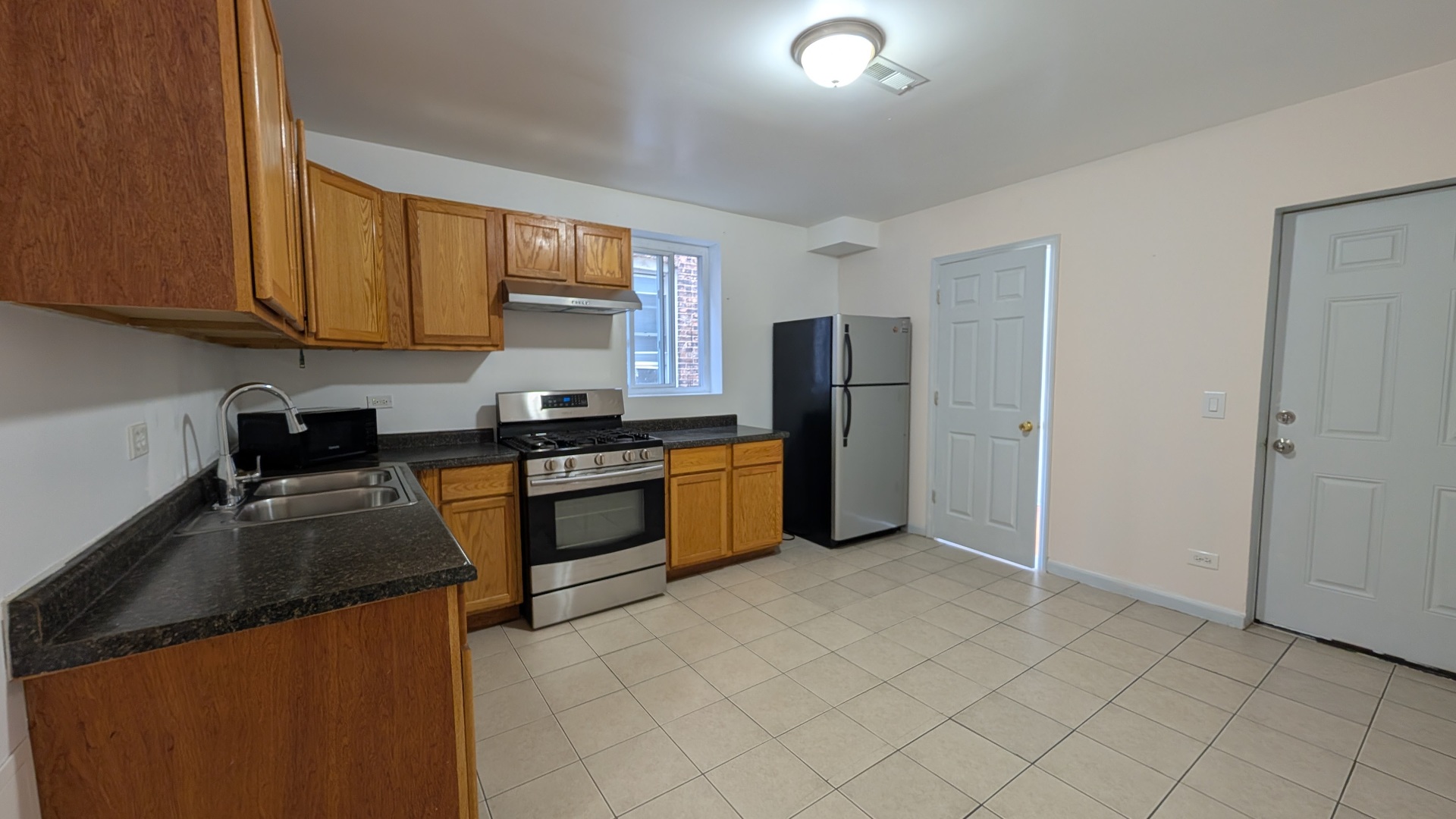 2441 W 46th Street 1 Property Photo 6