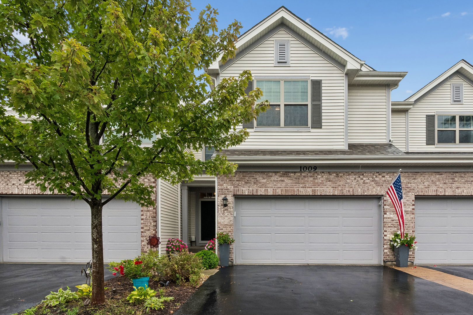 1009 N Auburn Ridge Drive Property Photo 1