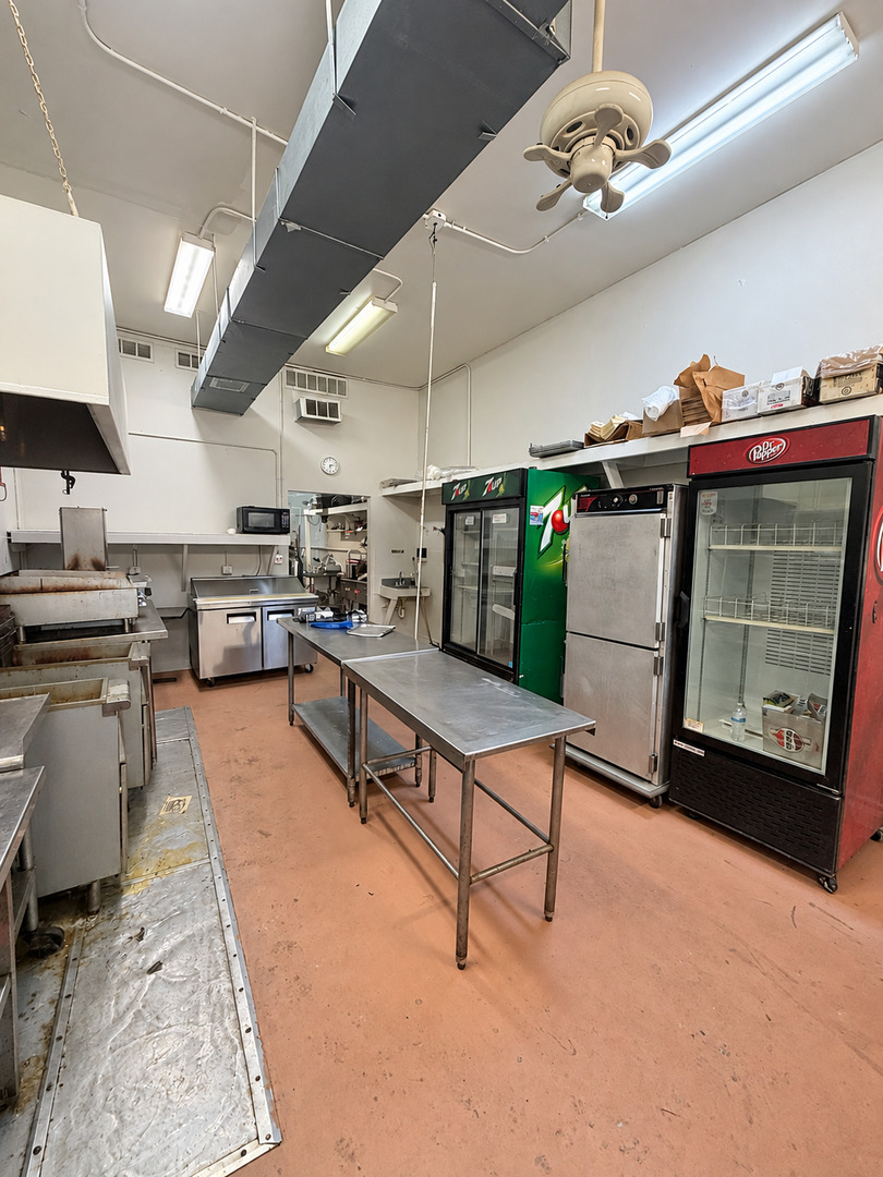 5458 S Halsted Street Property Photo 7