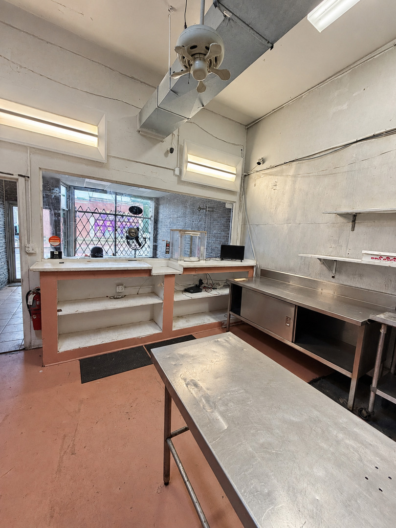 5458 S Halsted Street Property Photo 8