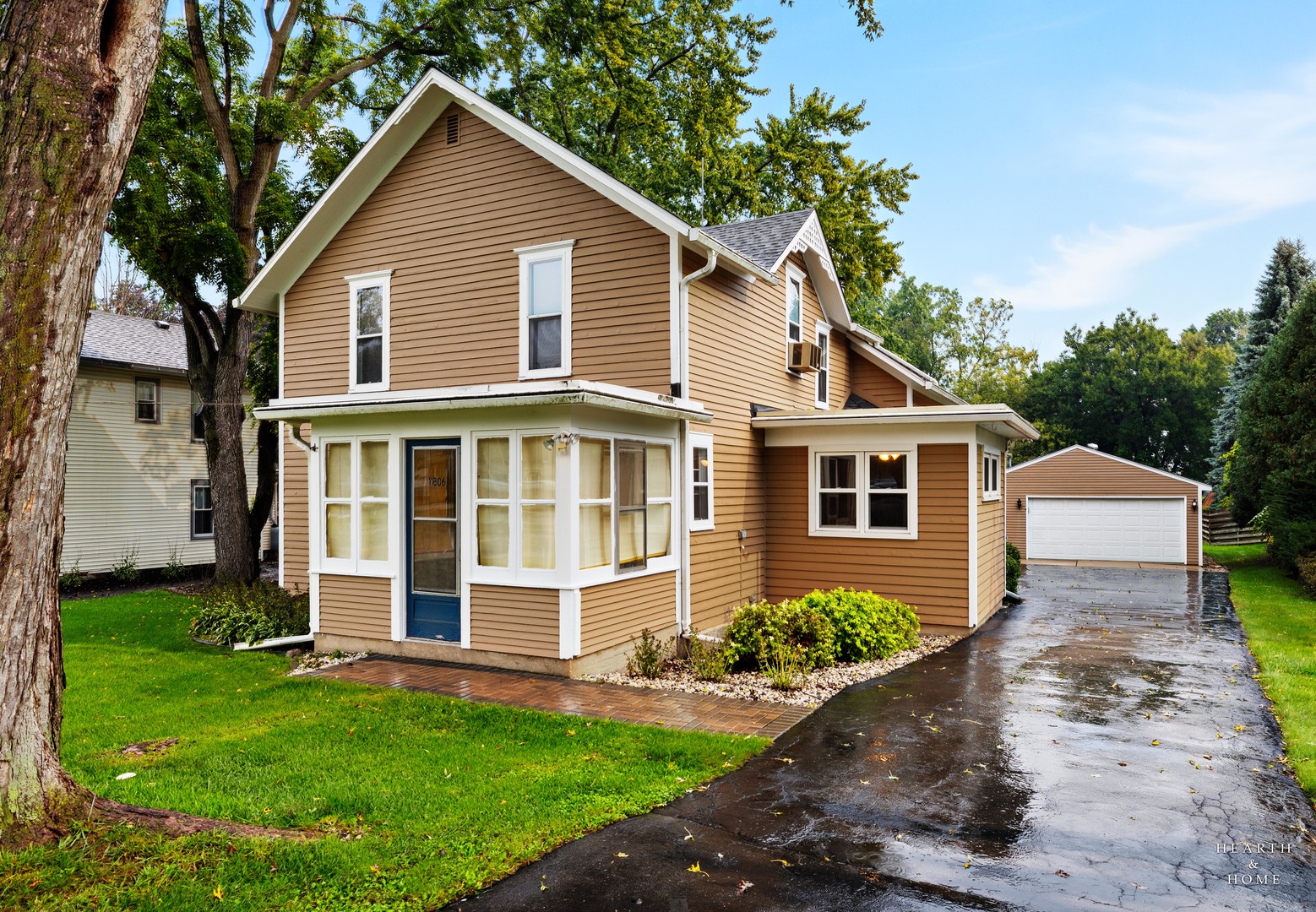 11806 Maple Avenue Property Photo 1