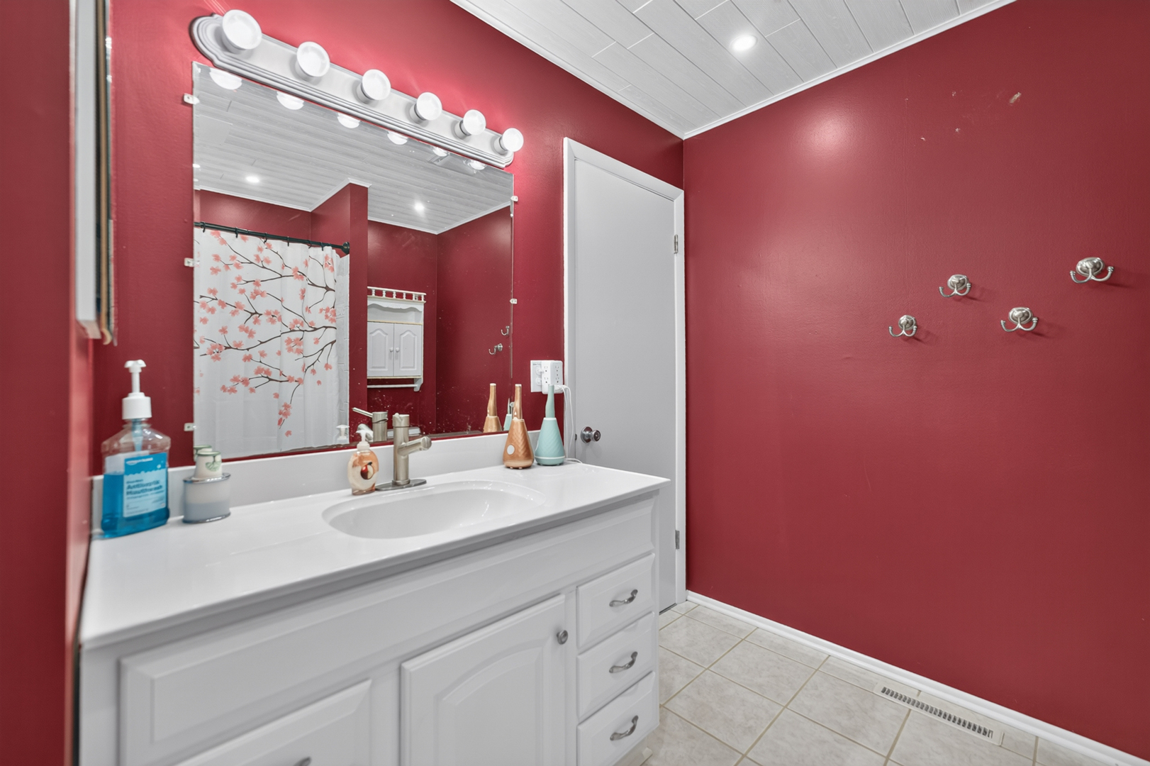 6 Cypress Square Property Photo 30