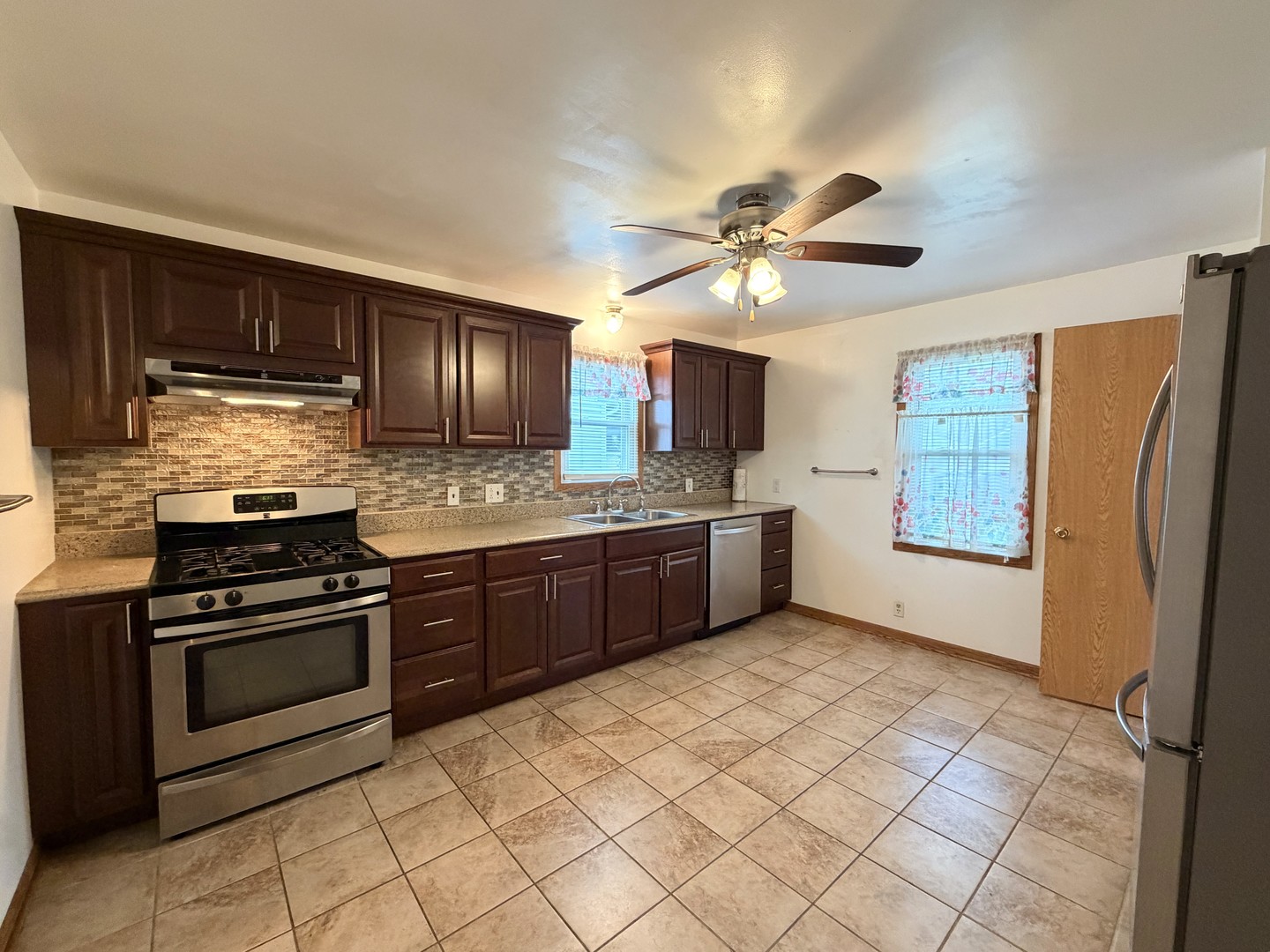 435 S Cannon Avenue Property Photo 5