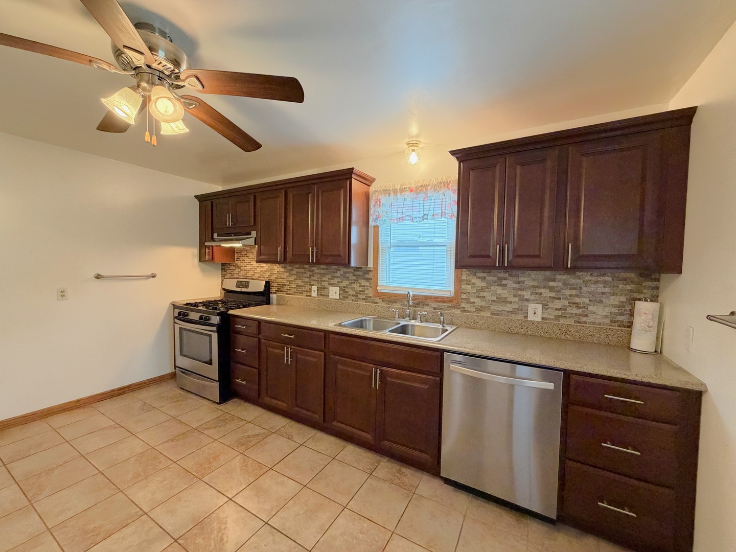 435 S Cannon Avenue Property Photo 7