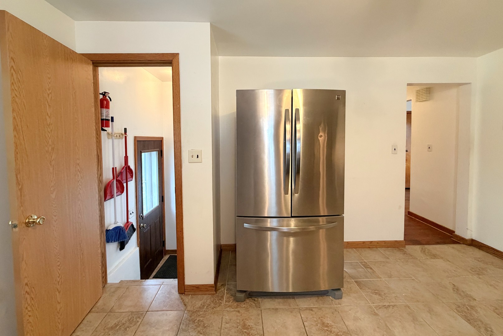 435 S Cannon Avenue Property Photo 9