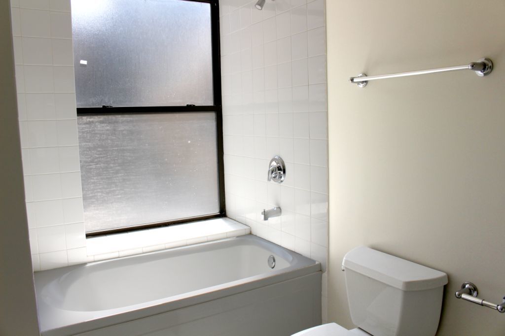 4537 S Drexel Boulevard 409 Property Photo 26