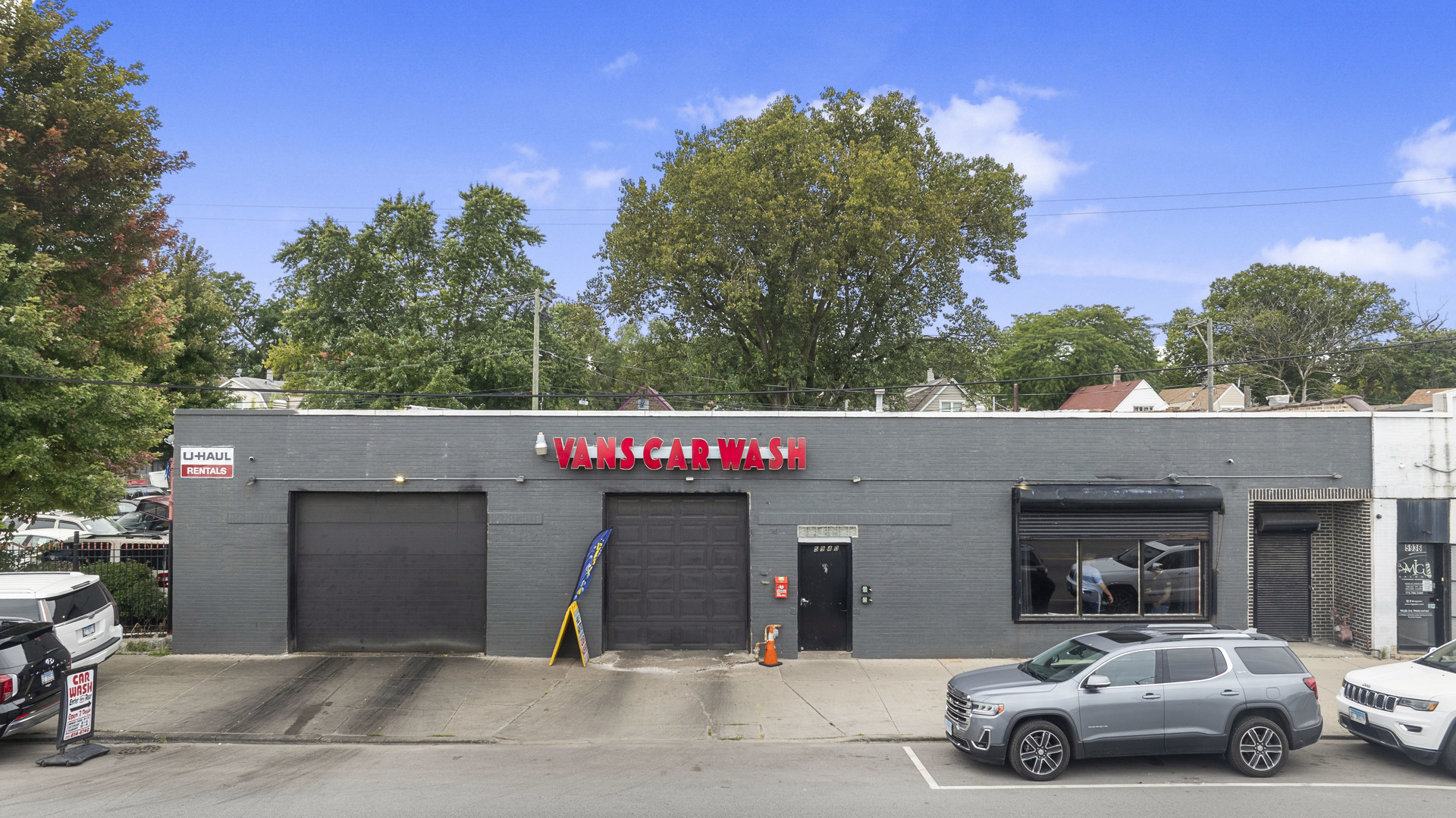 5940 S Ashland Avenue Property Photo 1
