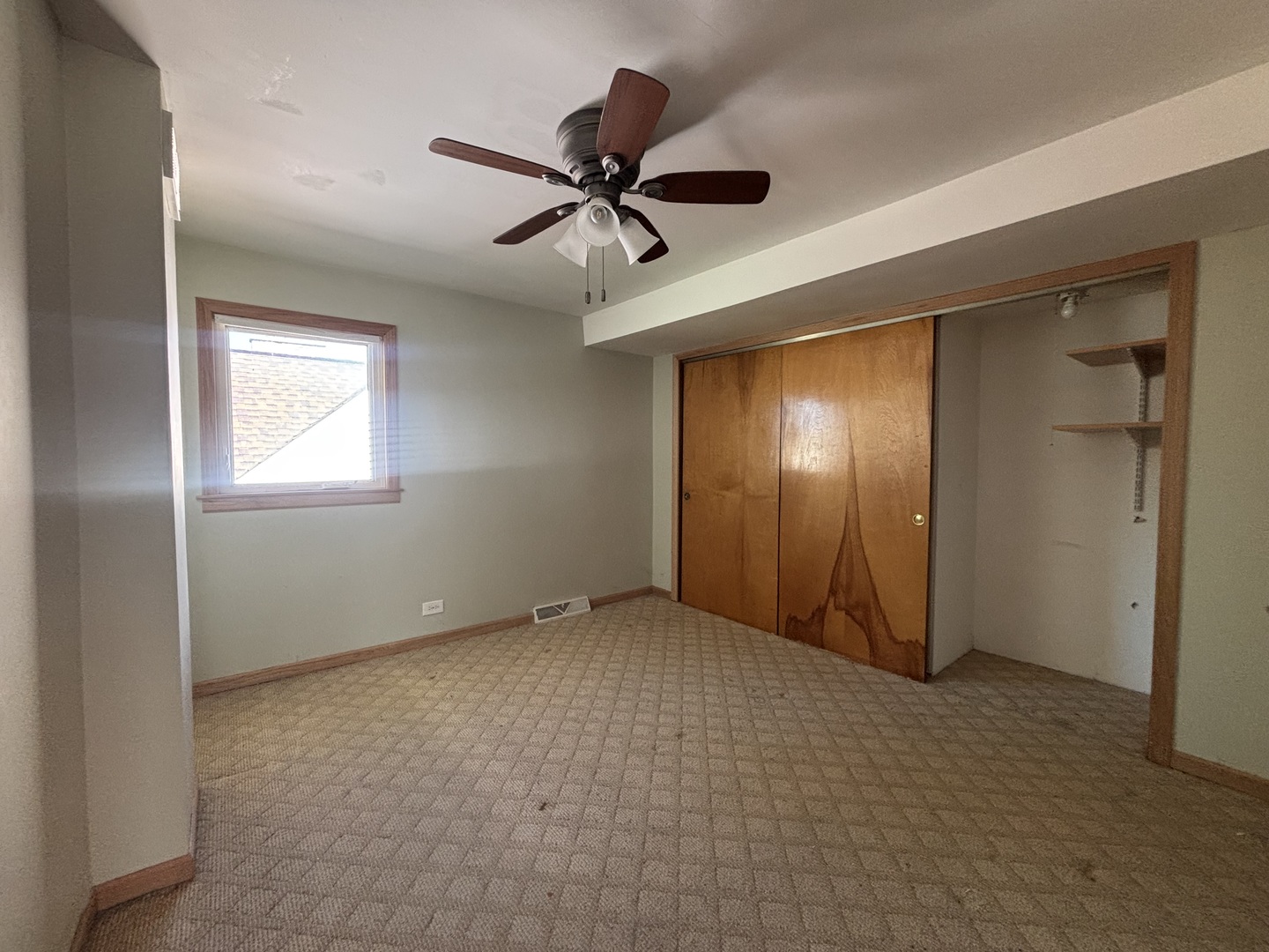4925 N Odell Avenue Property Photo 10