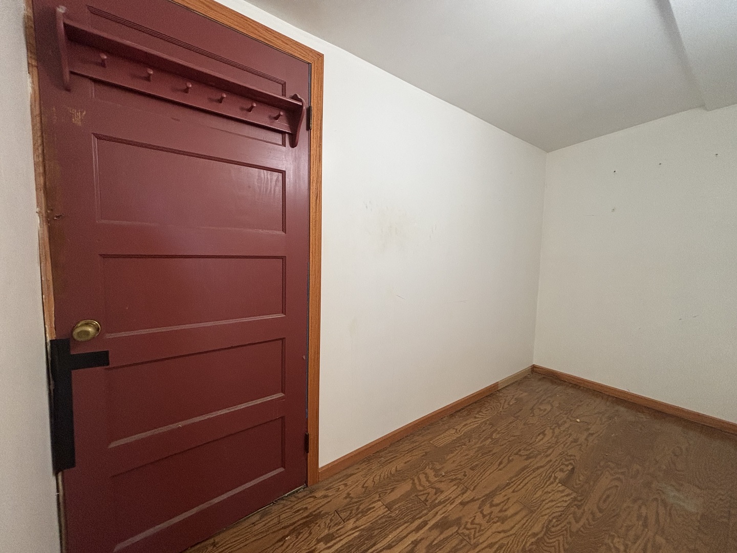 4925 N Odell Avenue Property Photo 12