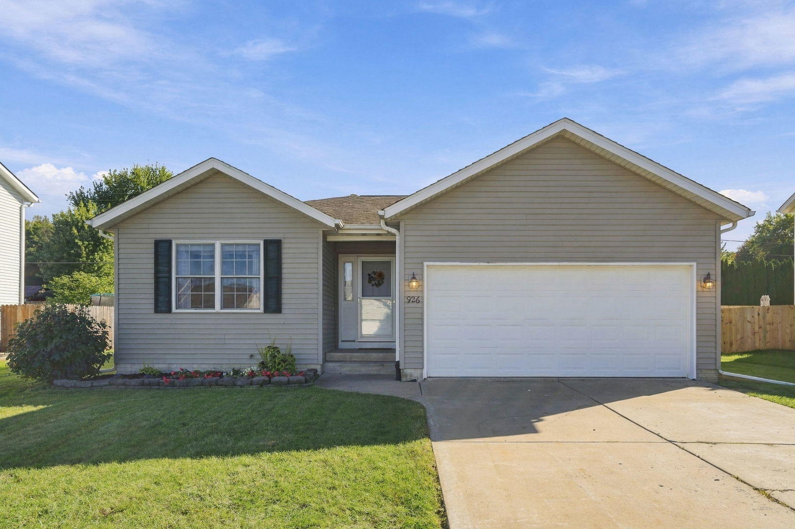926 5th Avenue Drive Property Photo 1