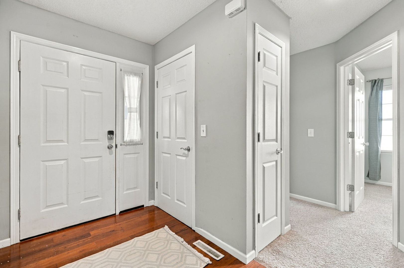 926 5th Avenue Drive Property Photo 2