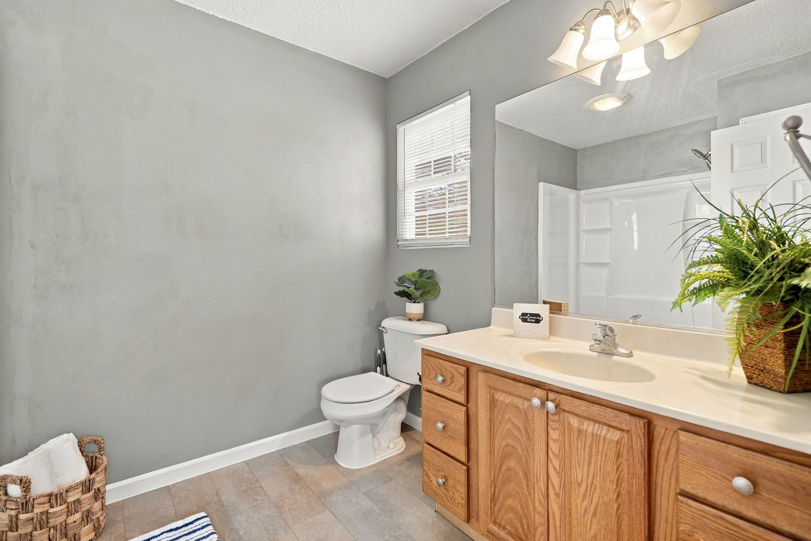 926 5th Avenue Drive Property Photo 9
