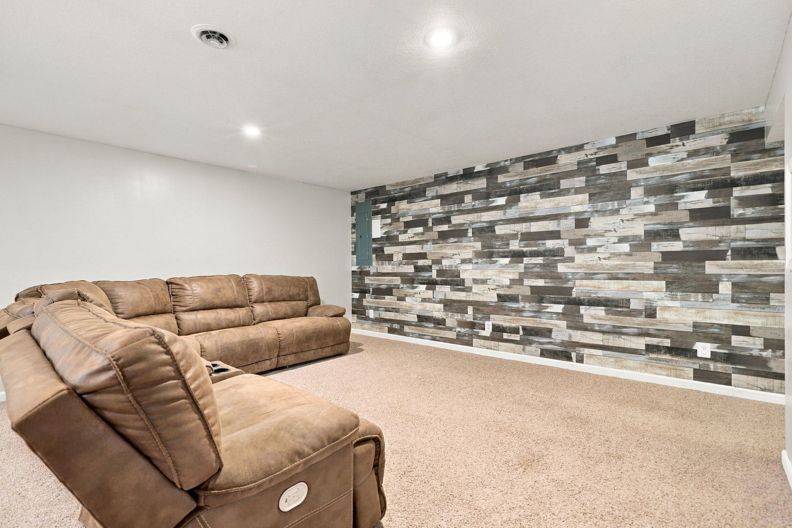 926 5th Avenue Drive Property Photo 14