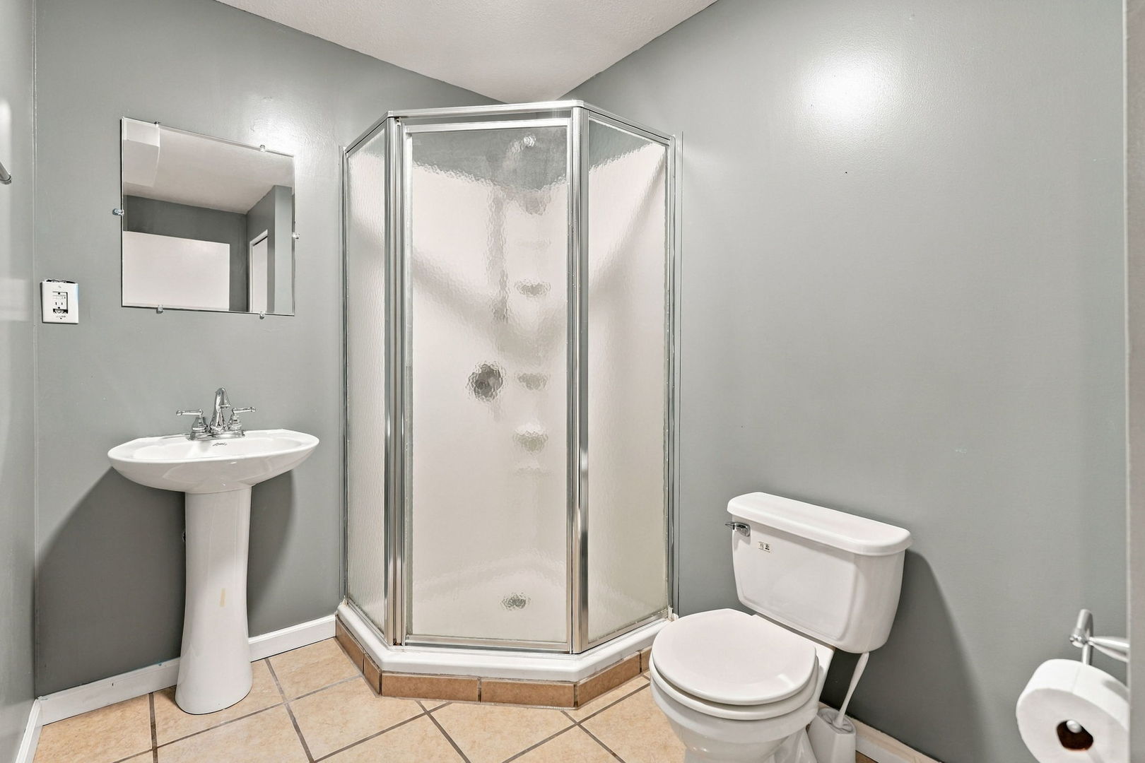 926 5th Avenue Drive Property Photo 16