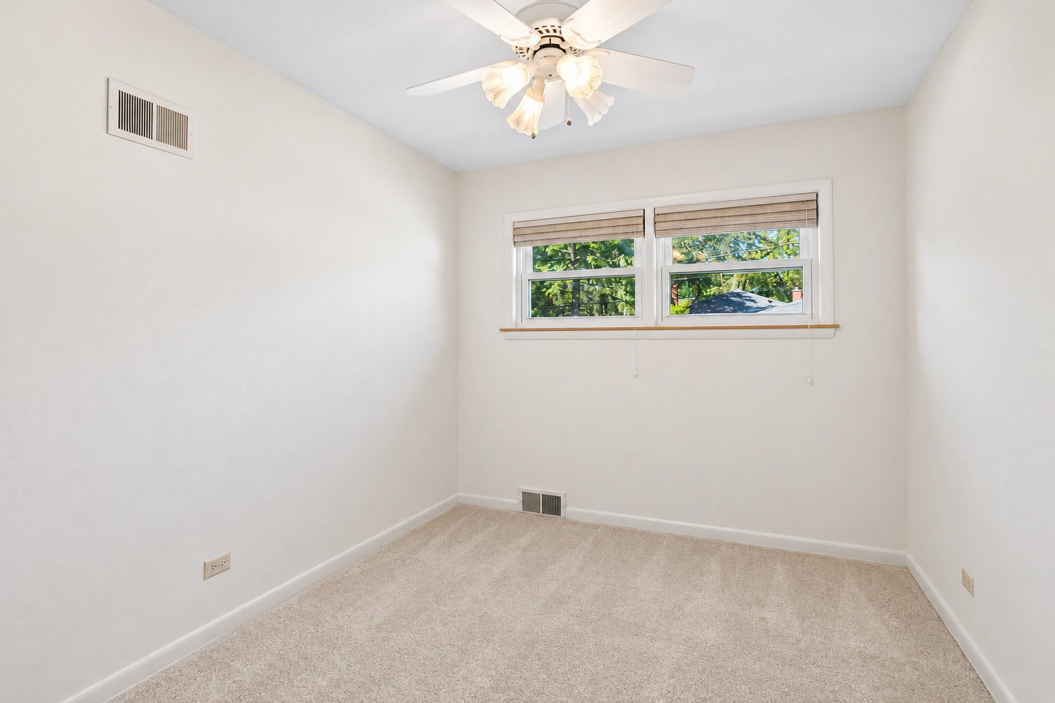824 N Vail Avenue Property Photo 9