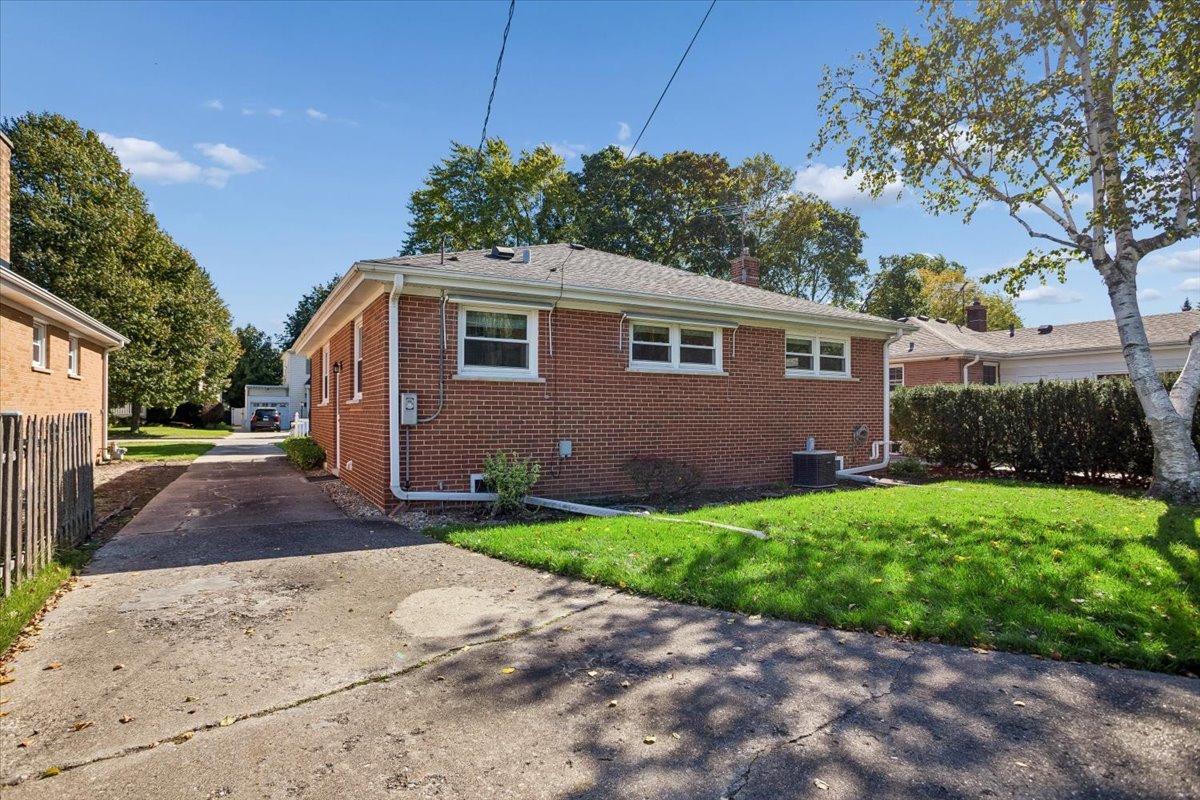 824 N Vail Avenue Property Photo 19