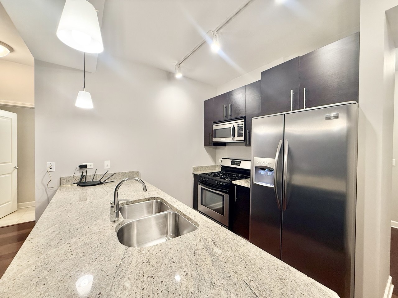 1400 S Michigan Avenue 1111 Property Photo 9