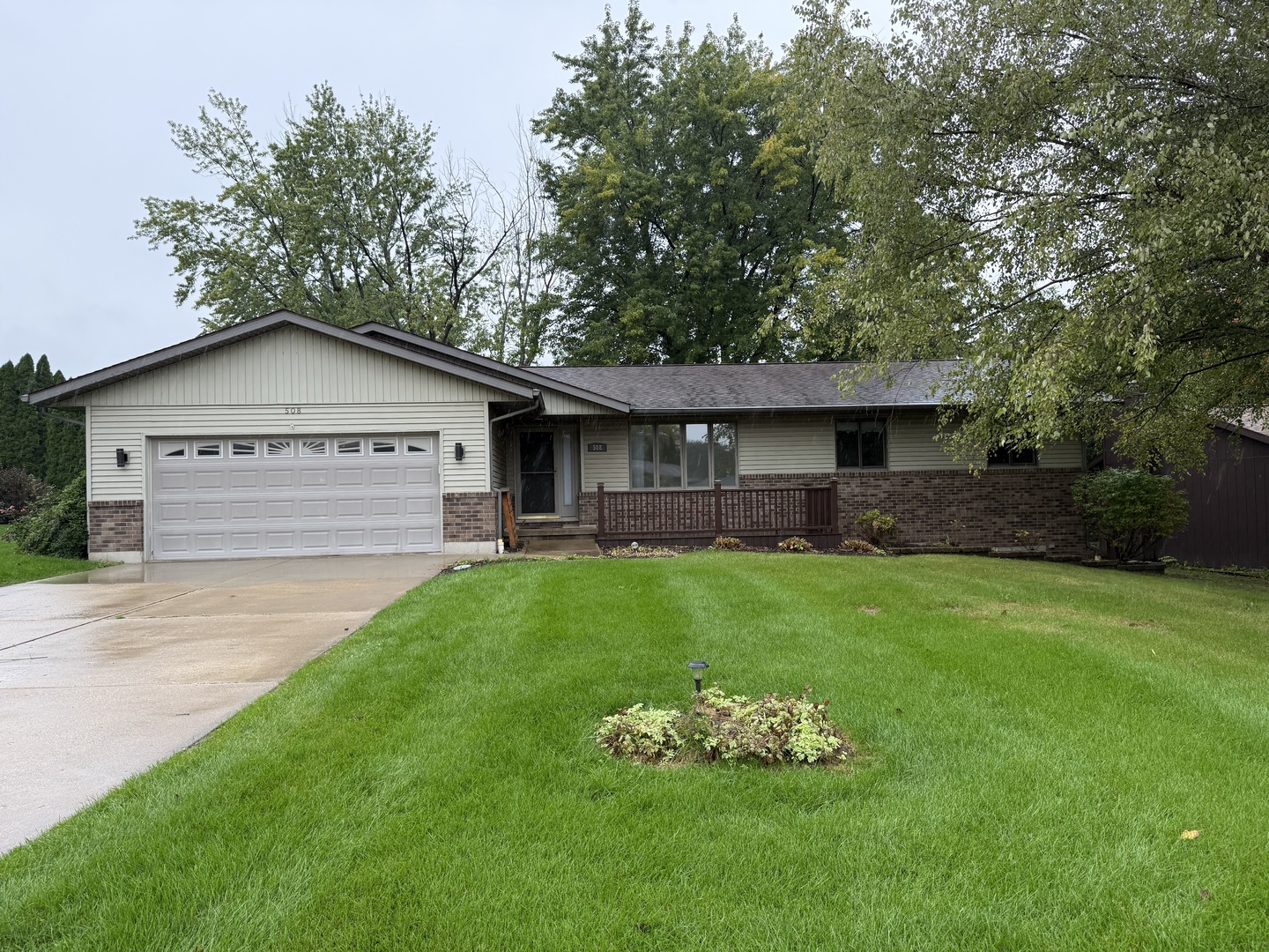 508 Winchester Drive Property Photo 1