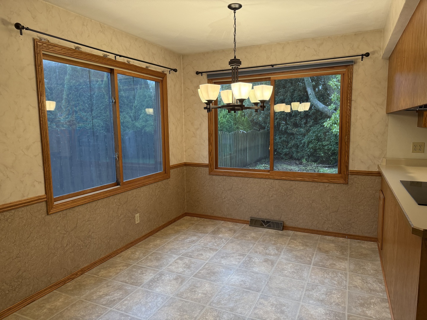 508 Winchester Drive Property Photo 8