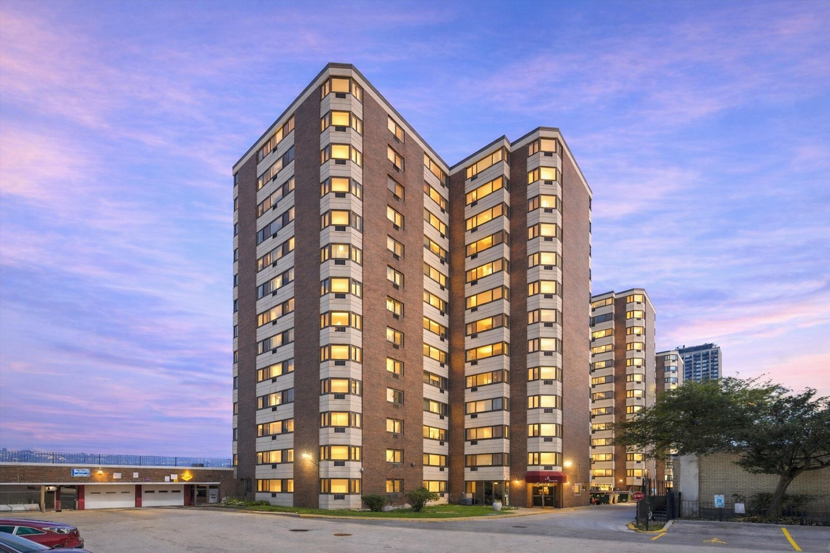 7337 S South Shore Drive 1410 Property Photo 1