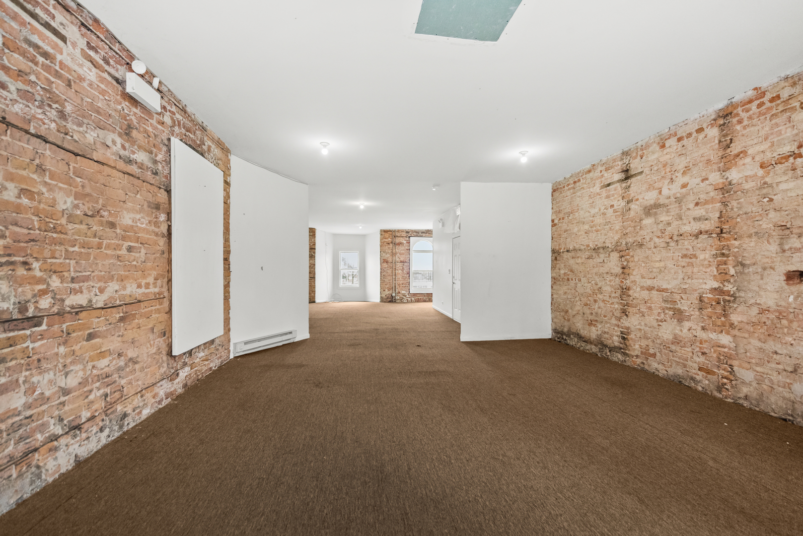 2646-48 W Van Buren Street Property Photo 4