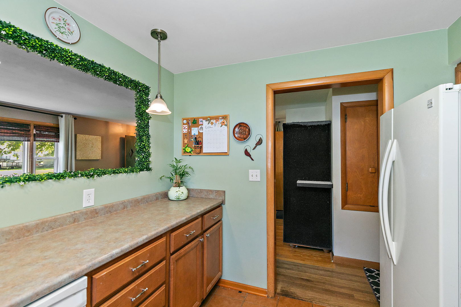 735 Ellwood Avenue Property Photo 13