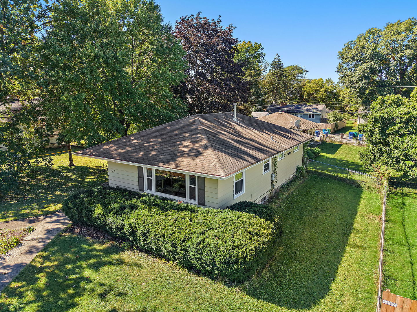 735 Ellwood Avenue Property Photo 33