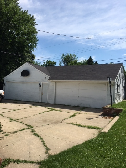 1016 S Independence Avenue Property Photo 11