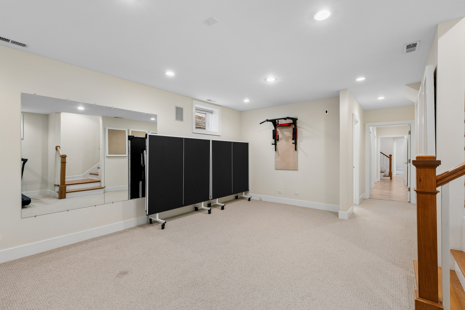1728 N Hudson Avenue Property Photo 24