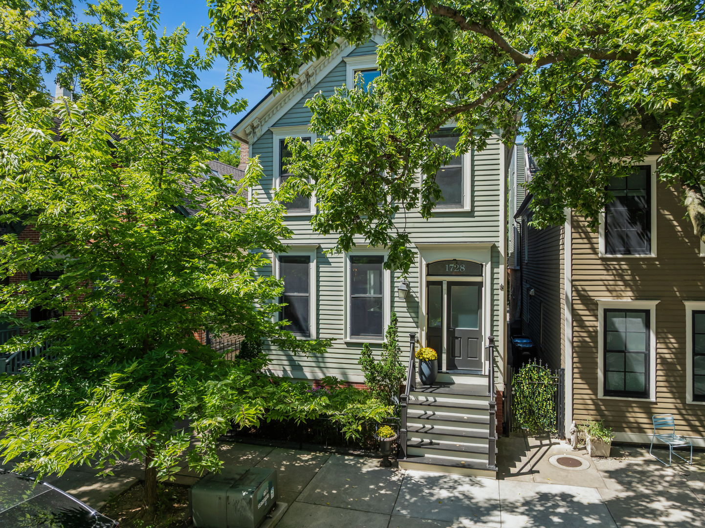 1728 N Hudson Avenue Property Photo 34