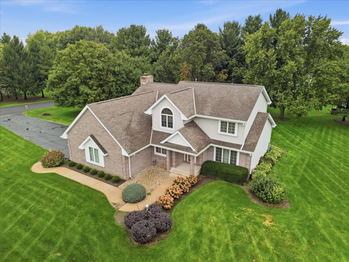 10373 Glen Abbey Close Property Photo 1