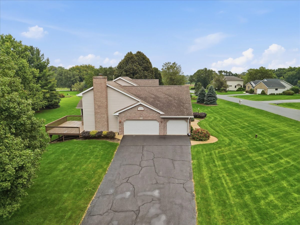 10373 Glen Abbey Close Property Photo 8