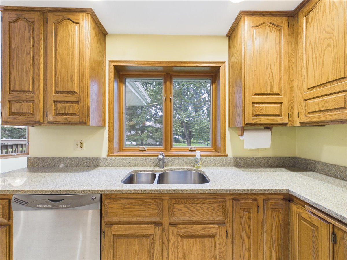 10373 Glen Abbey Close Property Photo 19