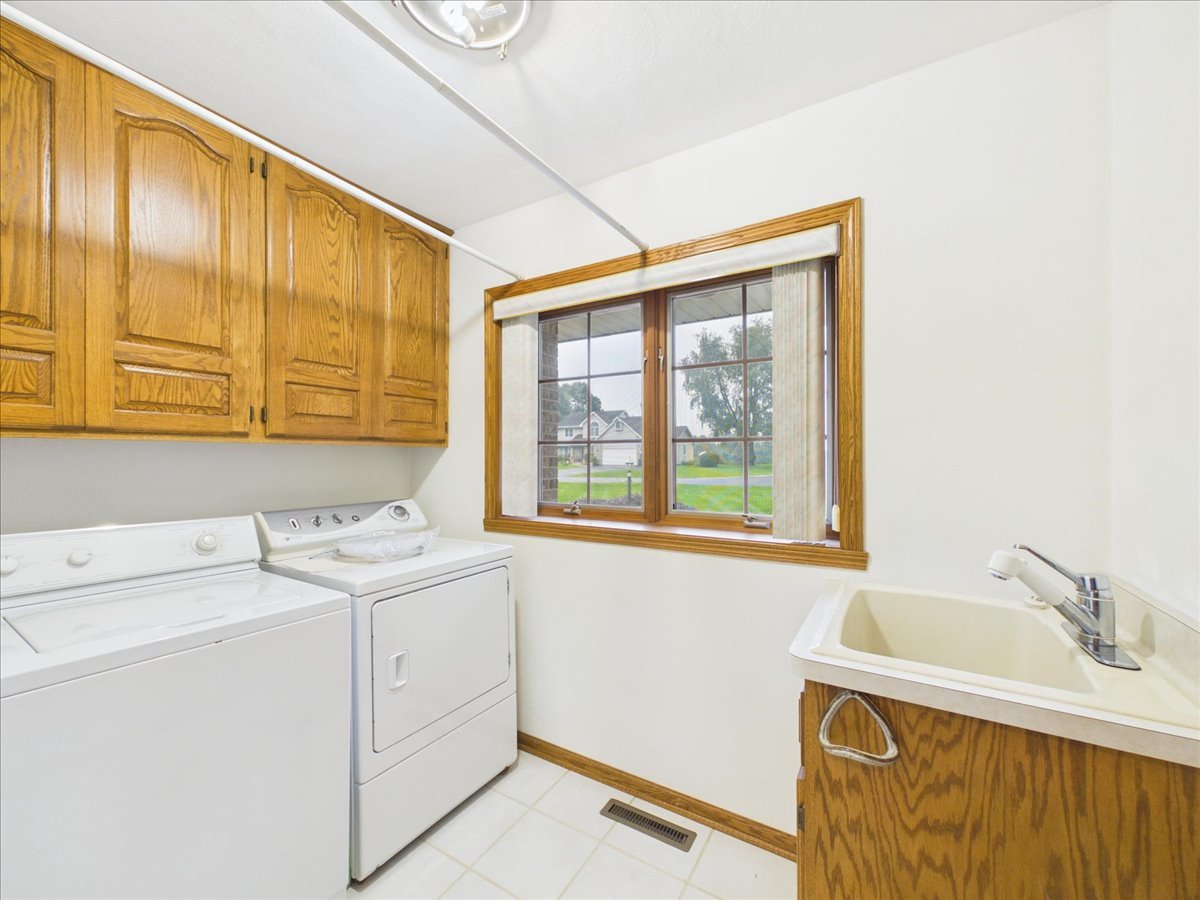 10373 Glen Abbey Close Property Photo 25